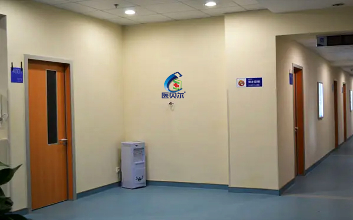 病房鋼質門安裝過程